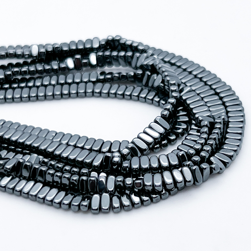 Гематит Овал бусины (имитация), цвет черный, размер около 4,2*2,7 мм, цена за 94-95 шт (1/2 нити)