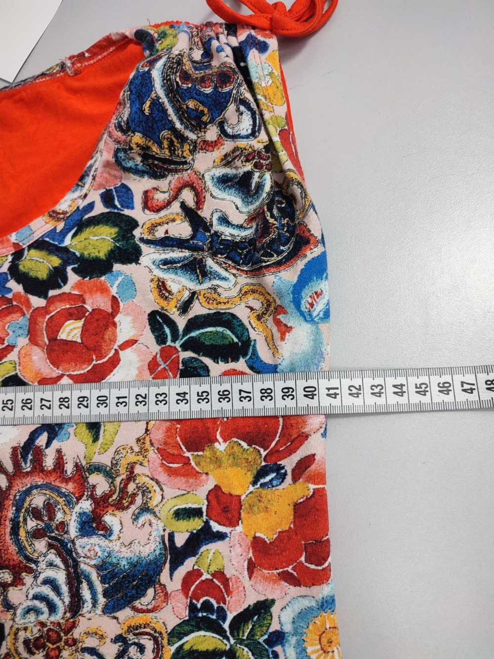 Футболка Savage с цветами 42 размер