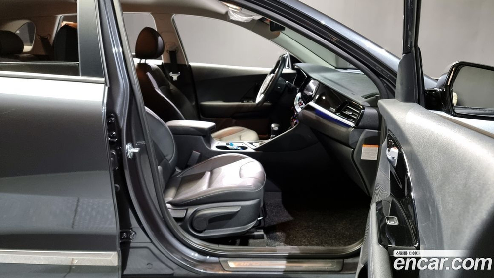 Kia The New Niro 1.6 HEV (10.2019)