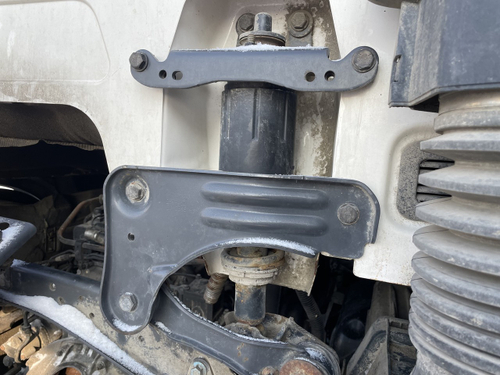 Амортизатор кабины задний 2020г.