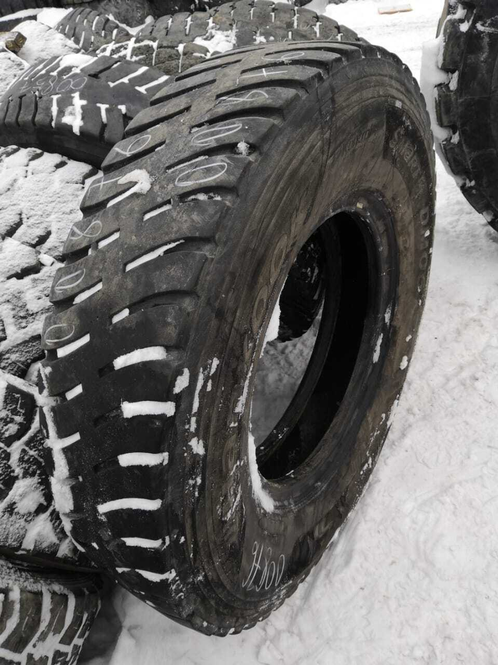 325/95R24 Hankook DM06 шина б/у