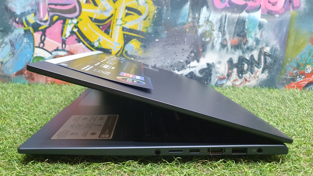 ASUS i5-12/16Gb/RTX 3050 4Gb/2880x1620 120Hz/OLED/VivoBook Pro 15 K6500ZC-MA405 90NB0XK1-M00R70/Windows 11