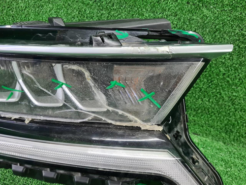 Битая Фара правая Kia Sorento 4 (2020-2023) LED