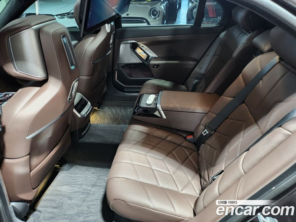 BMW 7 Series (G70) 740d xDrive Design Pure Excellence (05.2023)