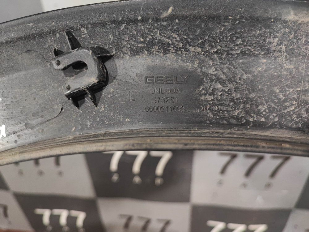 Накладка двери задней левой Geely Tugella 19-нв Б/У Оригинал 6600211603