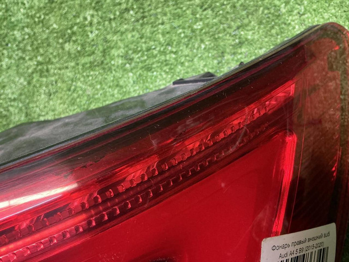 Фонарь правый внешний Audi A4 B9 (2015-2020) седан