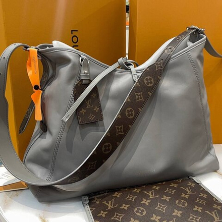 Сумка Louis Vuitton