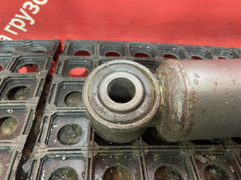 Амортизатор задний 2020г.