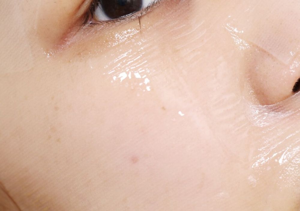 Увлажняющая тканевая маска IsNtree Hyaluronic Acid Deep Moisture Water Mask