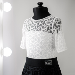 платье для танцев с гипюром