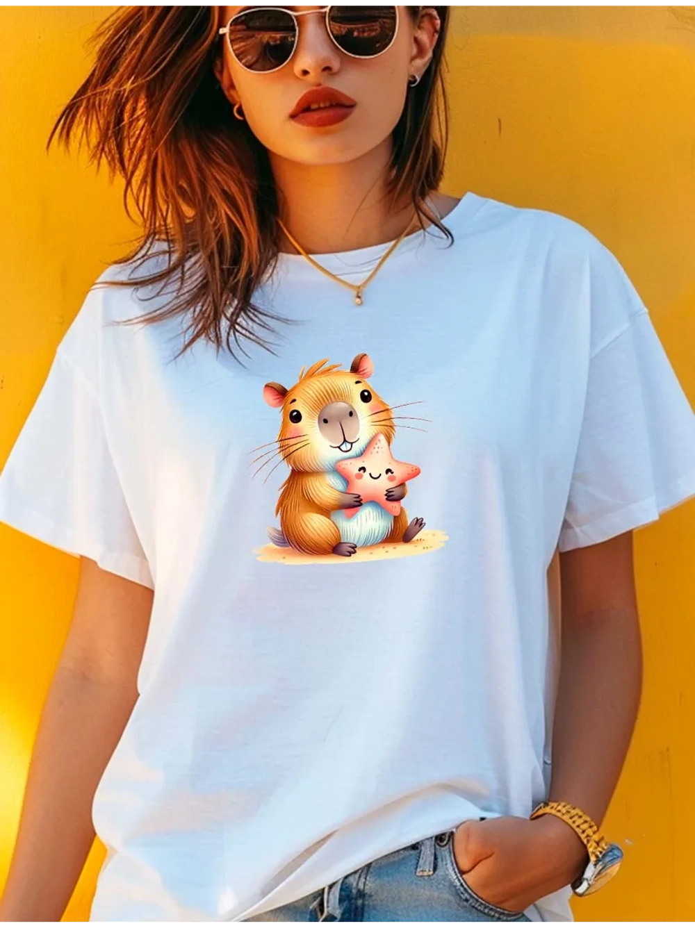 Футболка белая с капибарой звезда