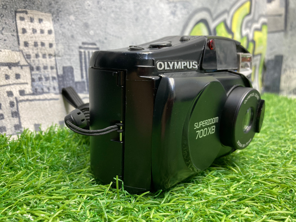 Olympus Superzoom 700 XB