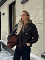 Куртка демисезонная укороченная в черном цвете