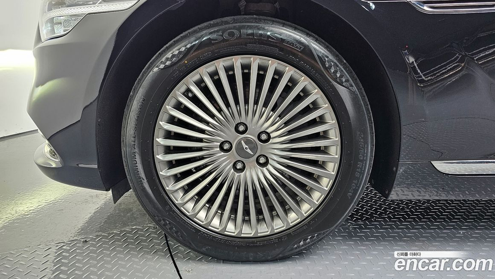 Genesis G90 3.8 AWD (05.2021)