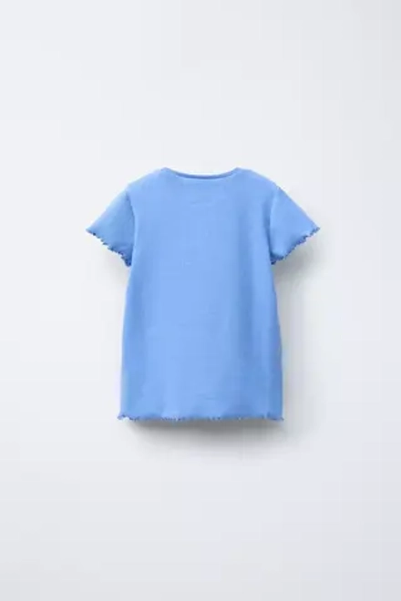ZARA ФУТБОЛКА В РУБЧИК С ВЫШИВКОЙ, ЯРКО-СИНИЙ