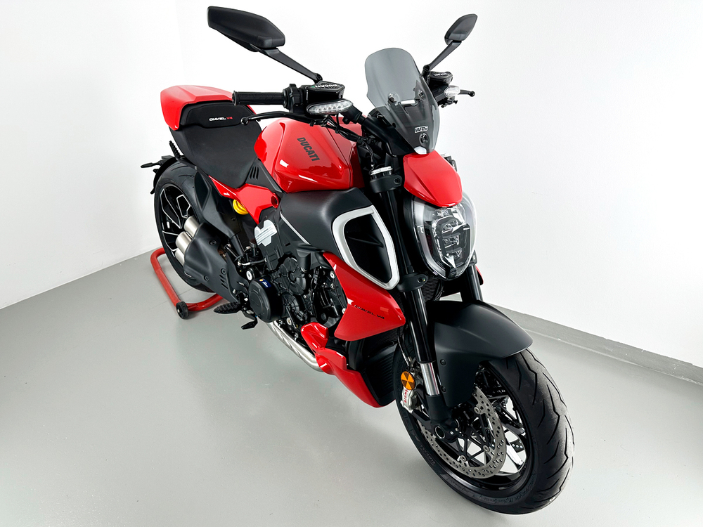 WRS SPORT стекло DUCATI DIAVEL V4 (2023) затемненное