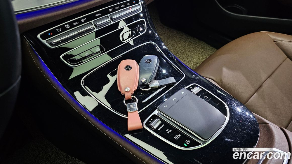 Mercedes-Benz E-Class W213 E250 Avangarde (08.2021)