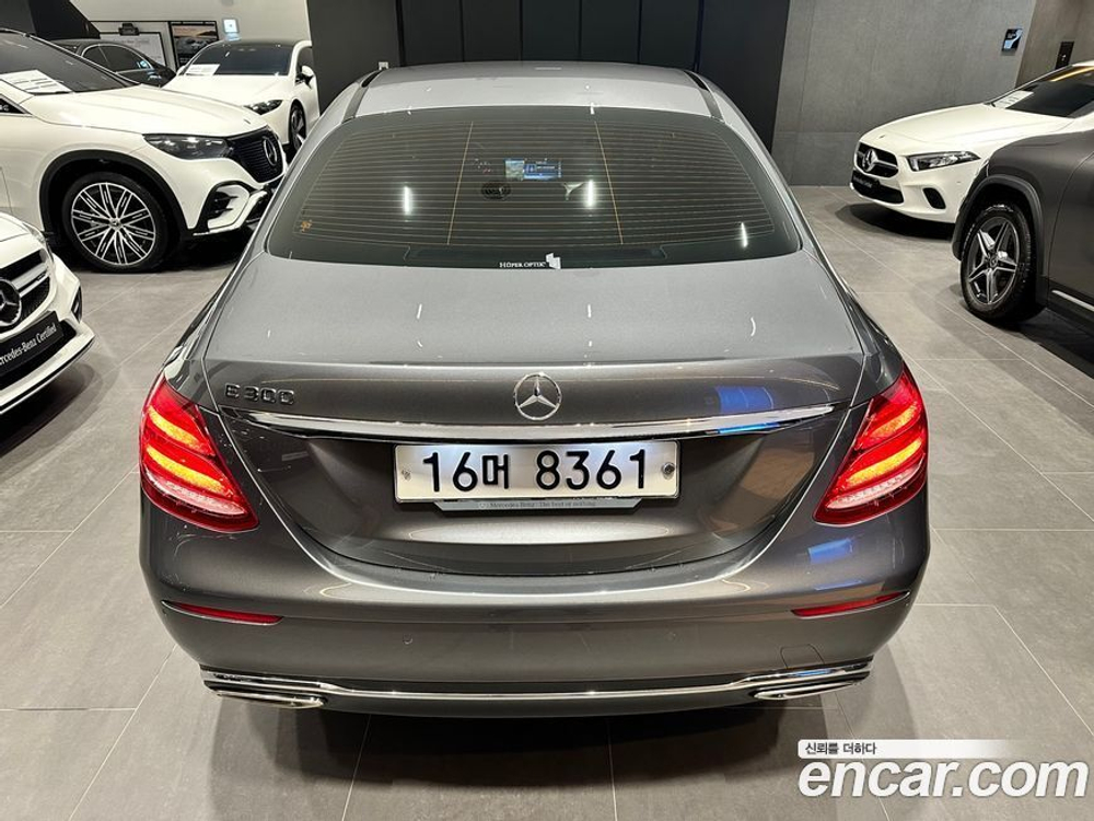 Mercedes-Benz E-Class W213 E300 Avangarde (08.2019)