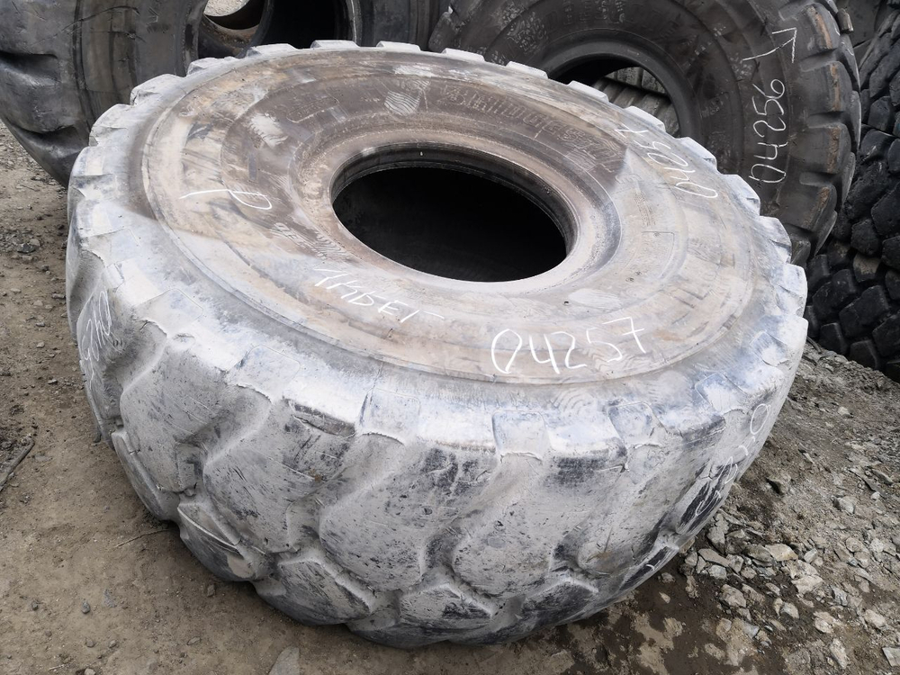 29.5R25 Bridgestone VSNT шина б/у