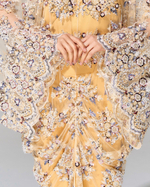 Платье с вышивкой ручной работы