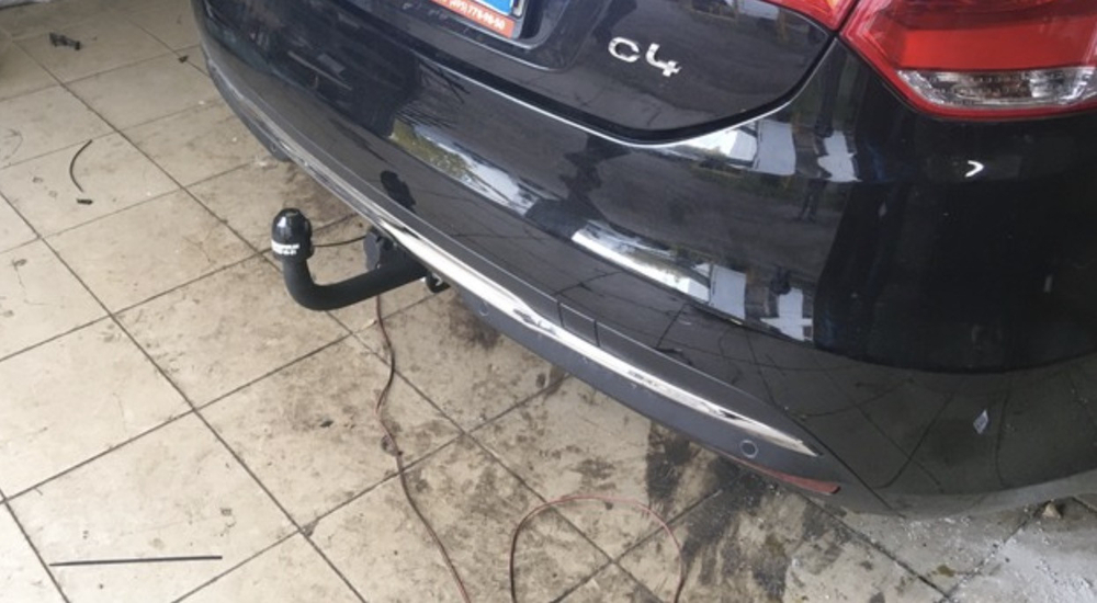 Фаркоп для Citroen C4 седан 2013-2022 Тип шара: A. Нагрузки: 1250/75 кг, CN 01