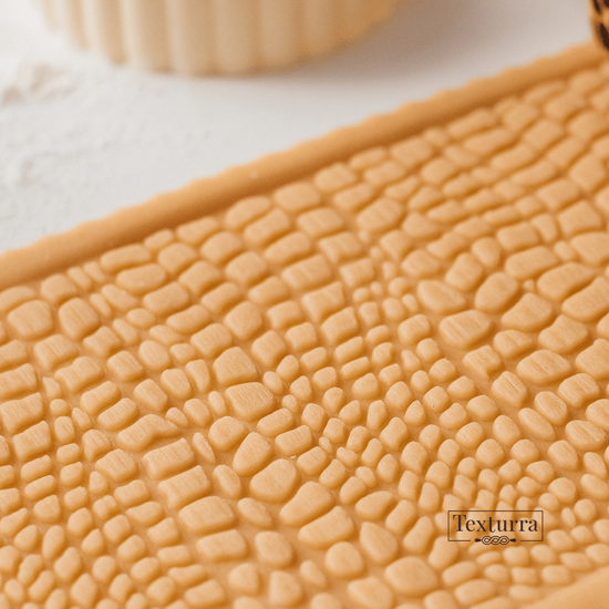 Скалка с узором Змеиная кожа