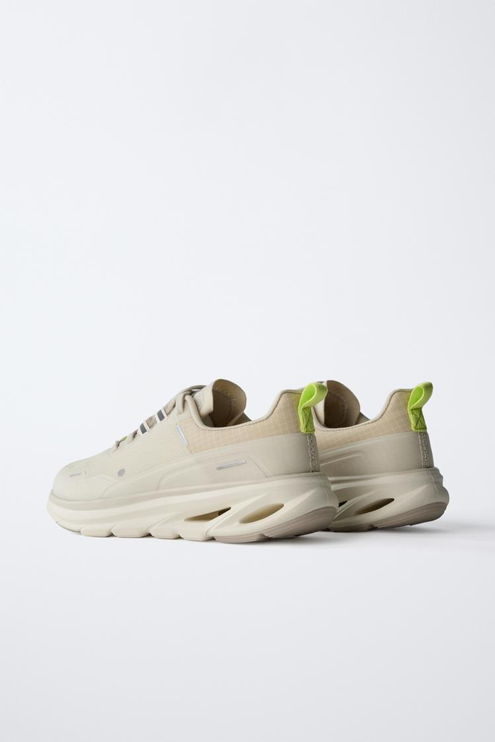 ZARA СПОРТИВНЫЕ КРОССОВКИ С ДЕТАЛЯМИ НА ПОДОШВЕ, РАЗНОЦВЕТНЫЙ