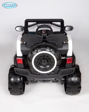 Детский электромобиль BARTY BAGGU с монитором MP4 T777MP Белый