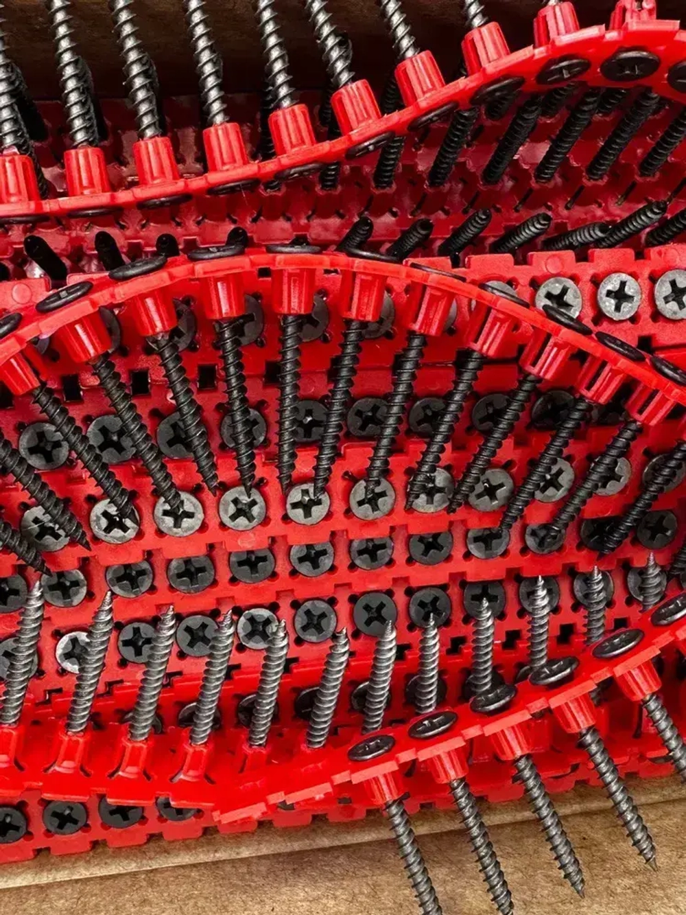 Саморезы по дереву в ленте универсальные 3.5х35мм. 1000шт