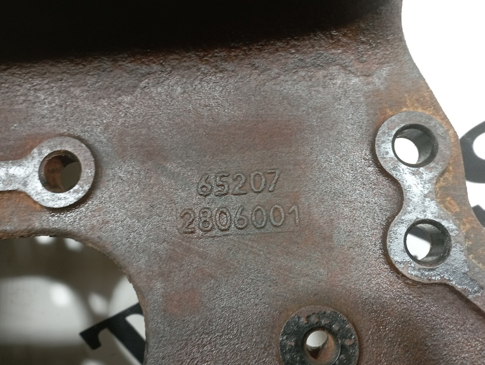 Кронштейн рессоры передней левый 2016г.