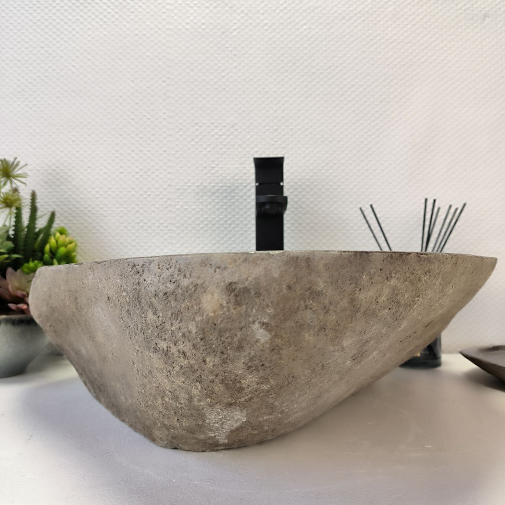 Раковина из речного камня RS-63376 (52*44*15) 0123
