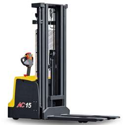 Штабелер электрический самоходный CHL CDD15J-ZSM 1,5 т 4,6 м