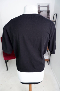 Футболка со стильным принтом, визуально на 48 размер