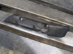 Накладка переднего бампера правая Peugeot 3008 1 09-13 Б/У Оригинал 9685098077