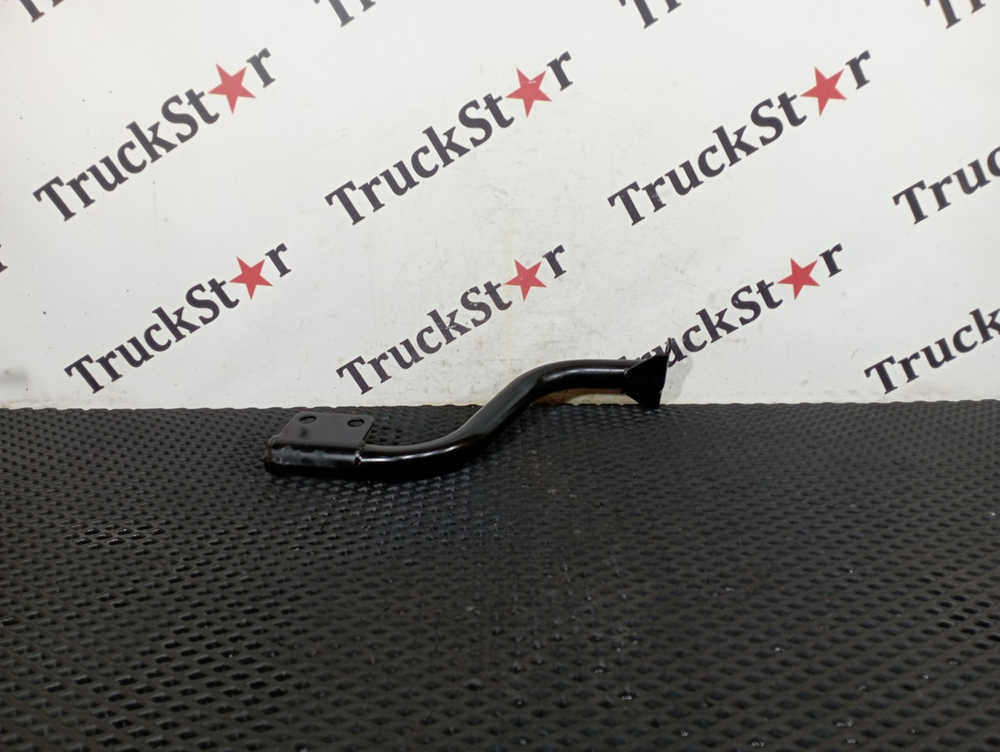 Кронштейн бампера левый 2023г.