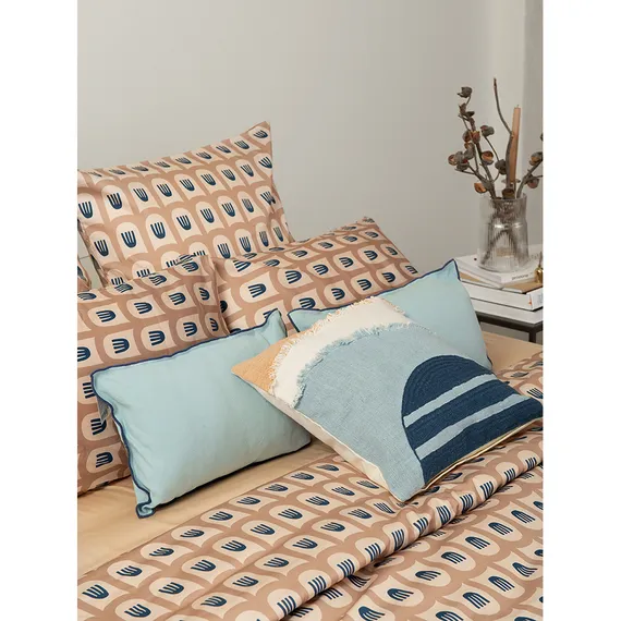 Комплект постельного белья полутораспальный из сатина бежево-розового цвета с принтом "Blossom Time", Cuts&Pieces