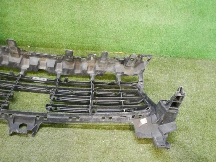 Решетка переднего бампера Porsche Cayenne 3 17-23