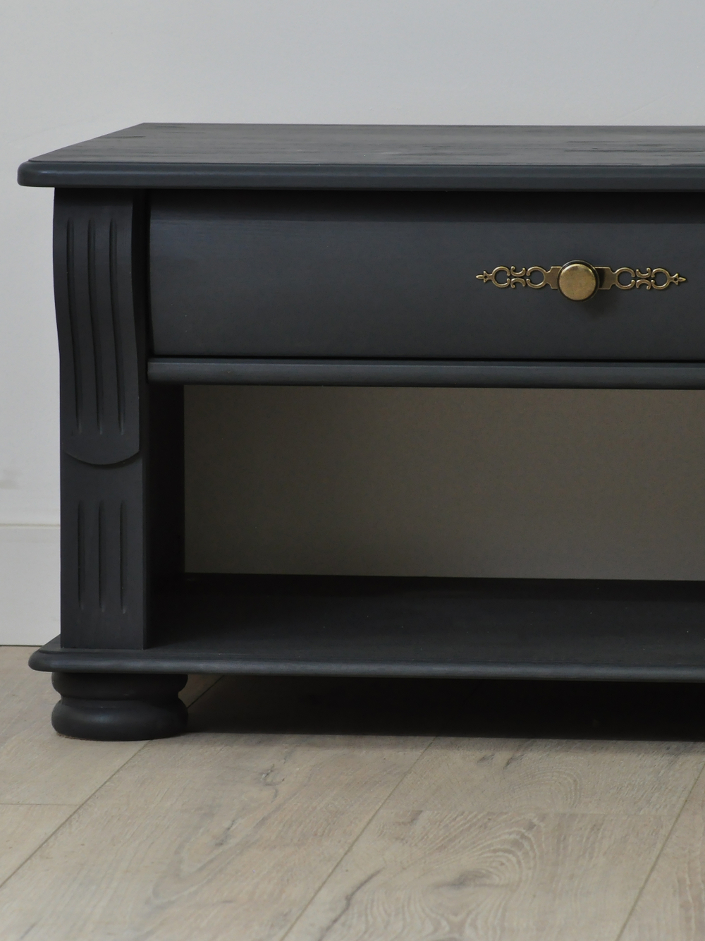 Тумба под телевизор Сюзанна, 160 см, с ящиками, серый