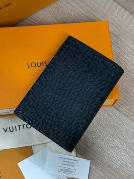 Обложка для паспорта Louis Vuitton