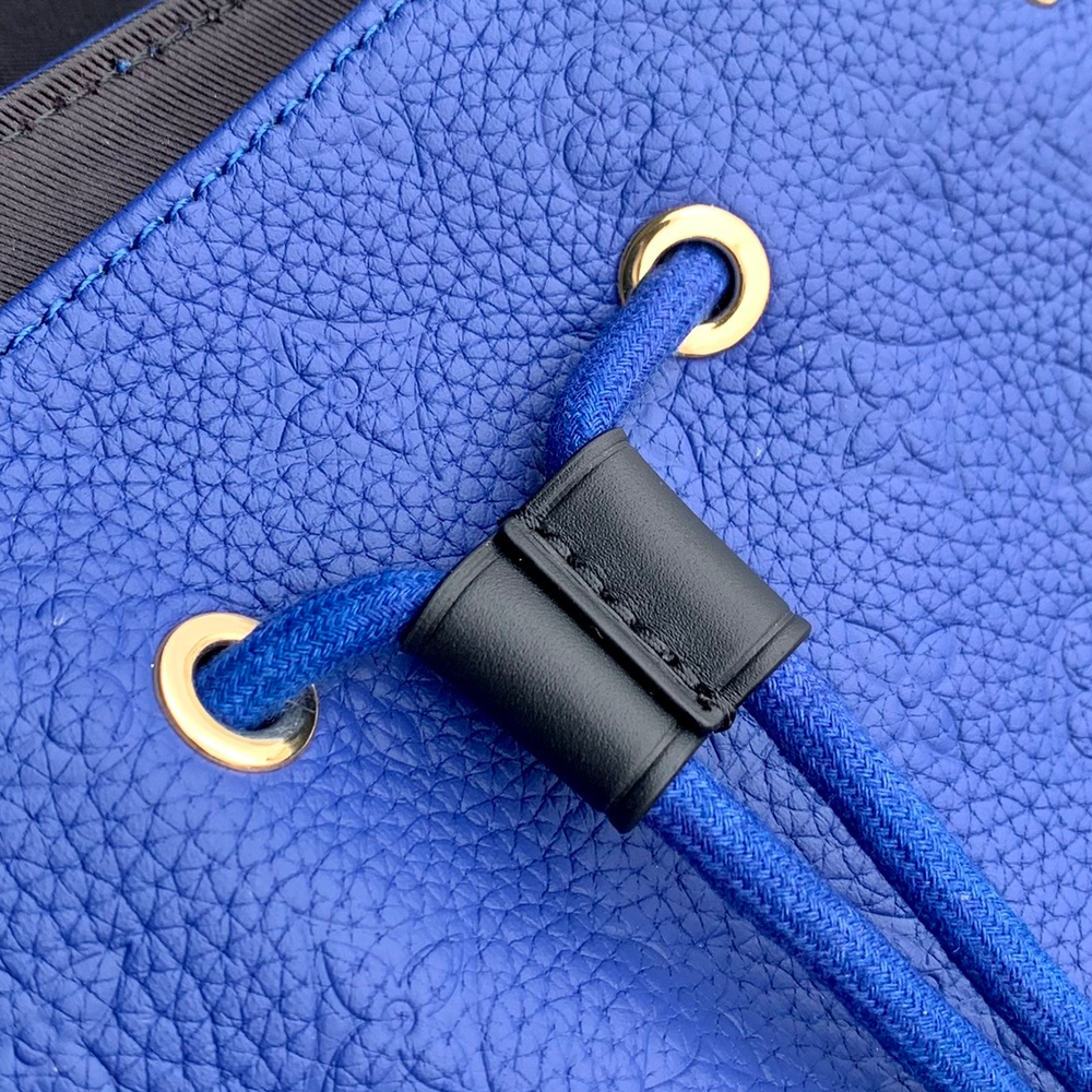 Louis Vuitton Christopher MM