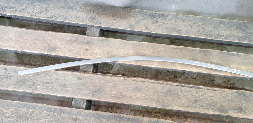 Молдинг двери передней правой Mercedes S (W222) 13-20 Б/У Оригинал A2226989600