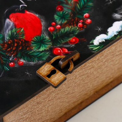 Новогодняя шкатулка-книга Снегири 14х14х6,5 см