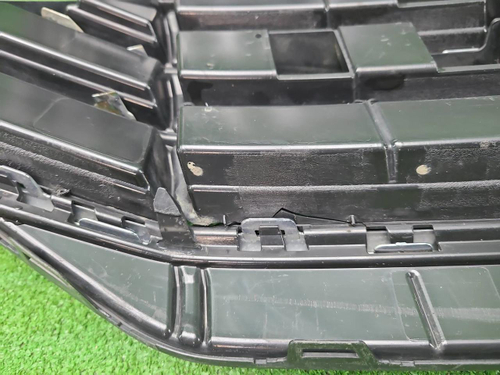 Решетка радиатора VW Jetta 7 (2018-2021)