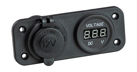 Разъем прикуривателя и цифровой вольтметр