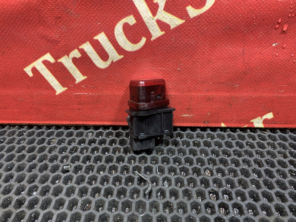 Кнопка аварийной сигнализации 2023г