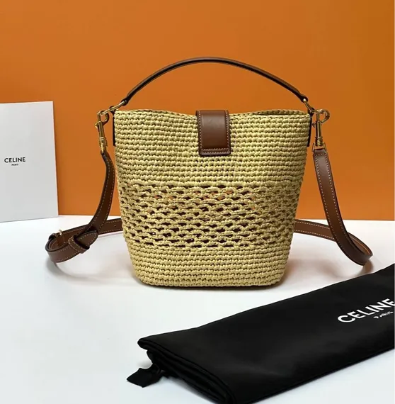 Сумка Celine LOUISE BUCKET MEDIUM