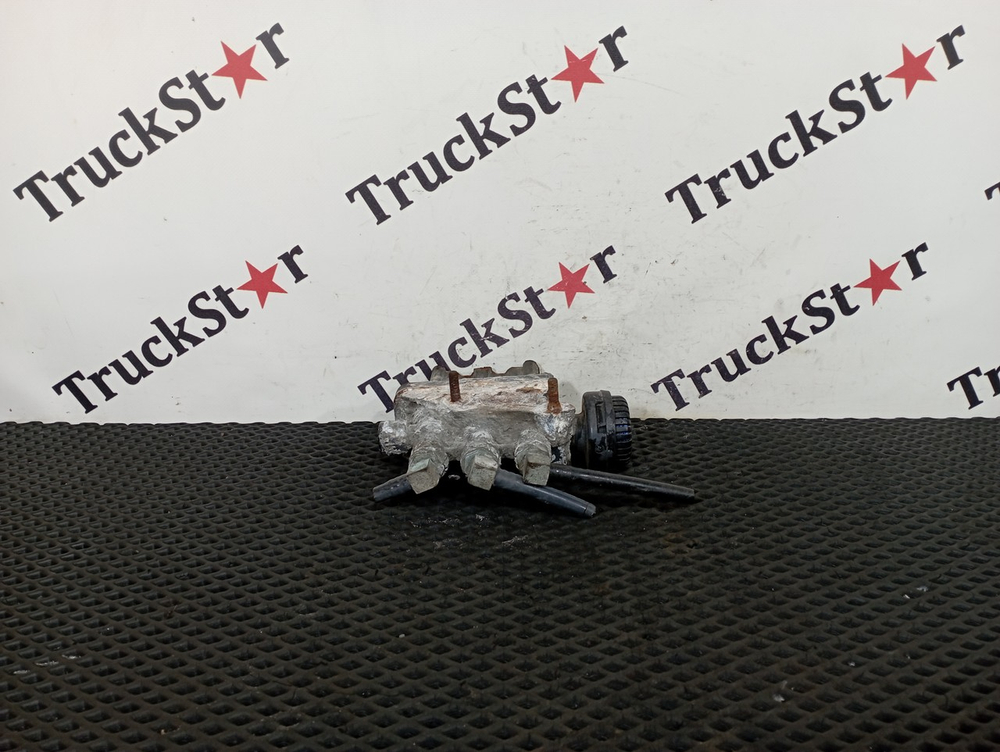 Кран уровня пола главный