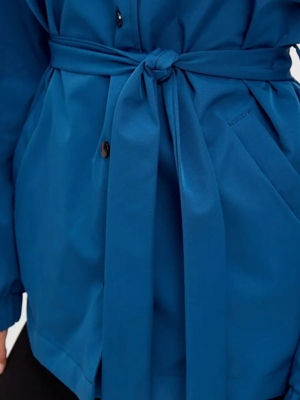 Куртка ветровка удлиненная с капюшоном весенняя