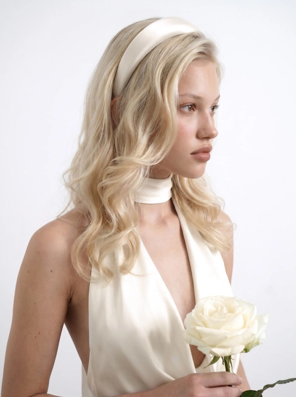 Ноэлиа (Noelia), ободок из молочного атласа