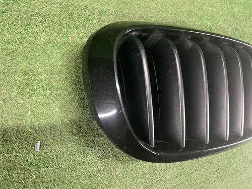 Решетка радиатора правая BMW X5 F15 X6 F16 (2013-2018)